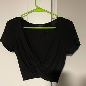 Babora; size Small; black